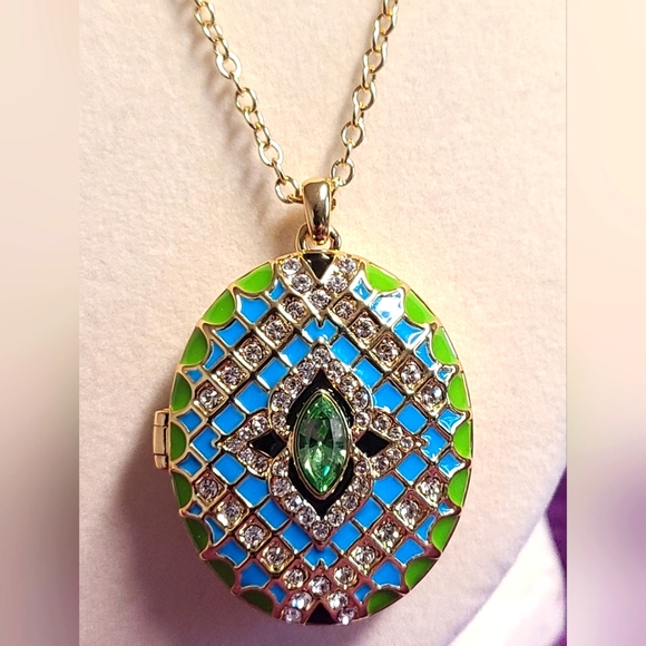 RARE Limited Edition #78 of 178 8th Anniversary Locket...